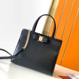 [FERRAGAMO-페레가모] 바라 탑핸들 미듐