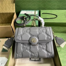 [GUCCI-구찌] GG 마틀라세 레더 핸드백