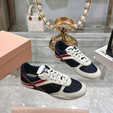 미우미우 MIUMIU 남여공용 스니커즈