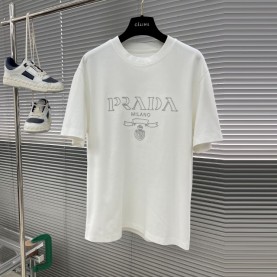 프라다 PRADA 남성 라운드 반팔