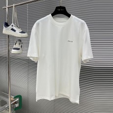 프라다 PRADA 남성 라운드 반팔