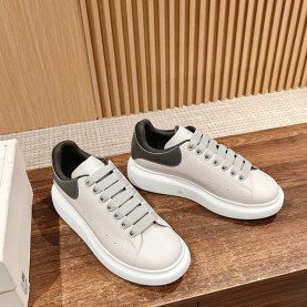 맥퀸 Mcqueen 여성 스니커즈