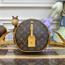 [LOUIS VUITTON-루이비통] 부아뜨 샤포 수플