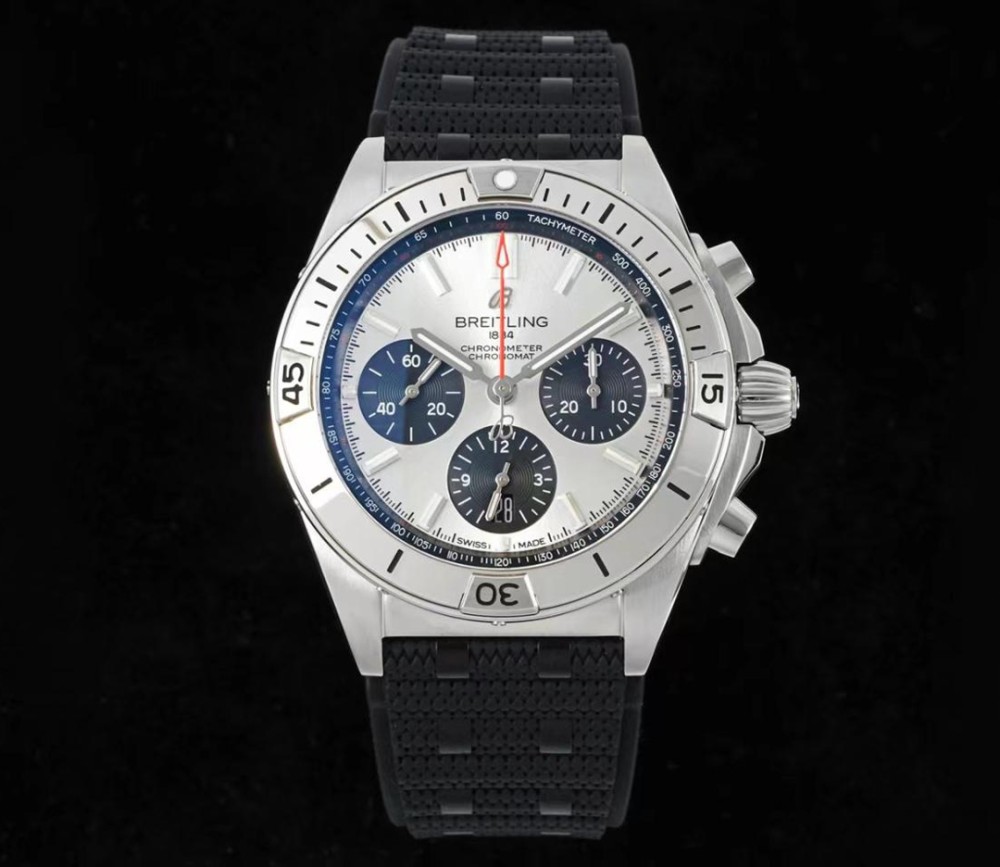 [BREITLING-브라이틀링] 크로노맷 B01 42