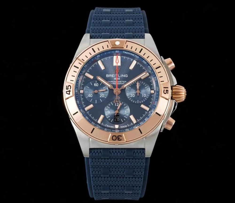 [BREITLING-브라이틀링] 크로노맷 B01 42