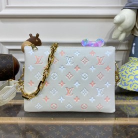 [LOUIS VUITTON-루이비통] 쿠상 PM