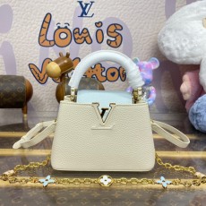 [LOUIS VUITTON-루이비통] 카퓌신 미니