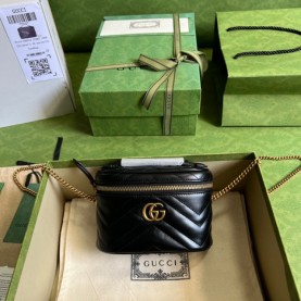 [GUCCI-구찌] GG 마몽 마틀라세 탑핸들 미니백