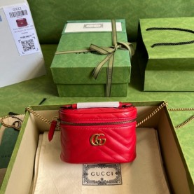 [GUCCI-구찌] GG 마몽 마틀라세 탑핸들 미니백