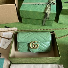 [GUCCI-구찌] GG 마몽 마틀라세 수퍼 미니백