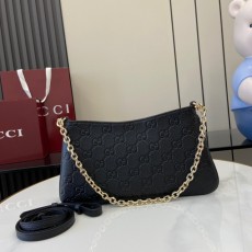 [GUCCI-구찌] GG 엠블럼 미디엄 숄더백