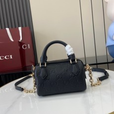[GUCCI-구찌] GG 엠블럼 초미니 토트백