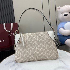 [GUCCI-구찌] GG 엠블럼 미디엄 숄더백