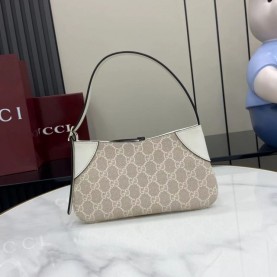 [GUCCI-구찌] GG 엠블럼 미니 숄더백