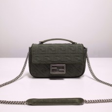 [FENDI-펜디] 바게트 체인 미디움