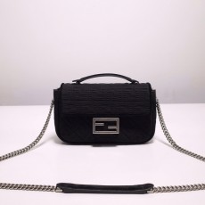 [FENDI-펜디] 바게트 체인 미디움