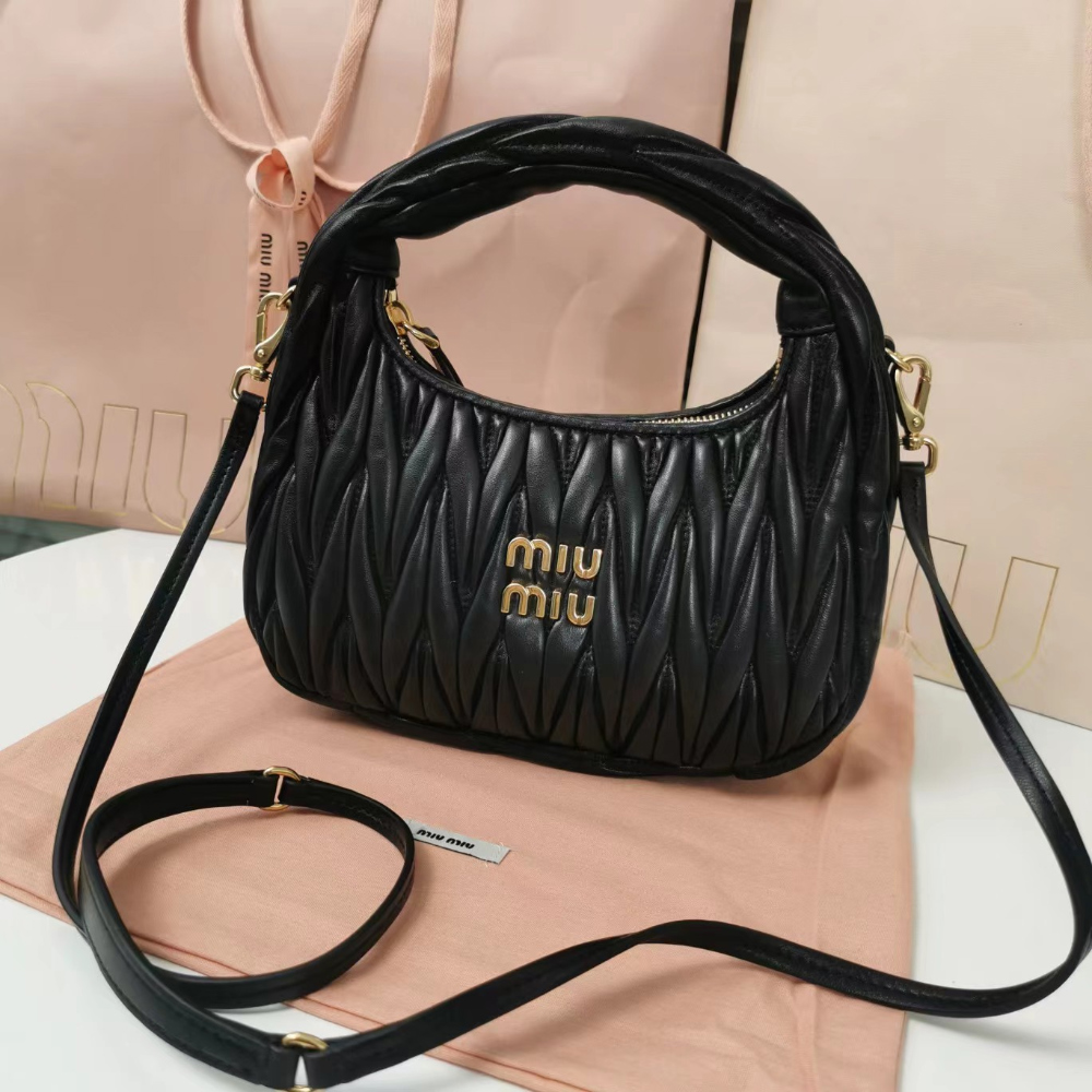[MIUMIU-미우미우] 완더 마테라쎄 호보백