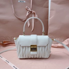 [MIUMIU-미우미우] 마테라쎄