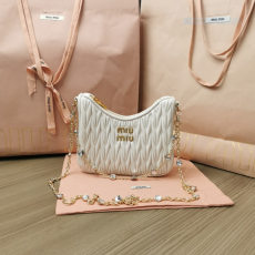 [MIUMIU-미우미우] 마테라쎄 나파 숄더백