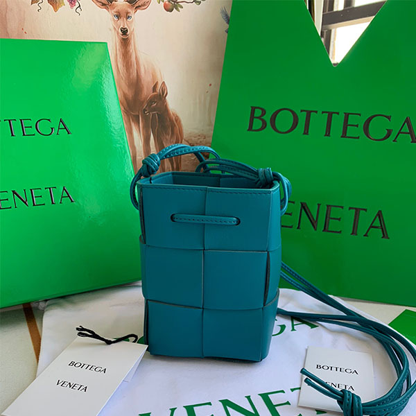 [BOTTEGA-보테가베네타] 카세트 버킷백 미니