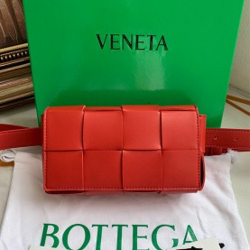 [BOTTEGA-보테가베네타] 카세트 벨트백