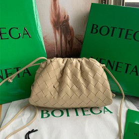 [BOTTEGA-보테가베네타] BV 파우치 미니