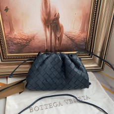 [BOTTEGA-보테가베네타] BV 파우치 미니