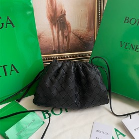 [BOTTEGA-보테가베네타] BV 파우치 미니