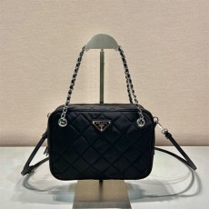 [PRADA-프라다]  퀼팅 체인 숄더백