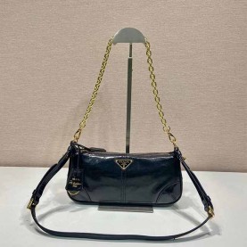 [PRADA-프라다] 리에디션 2002 미디엄 가죽 숄더백