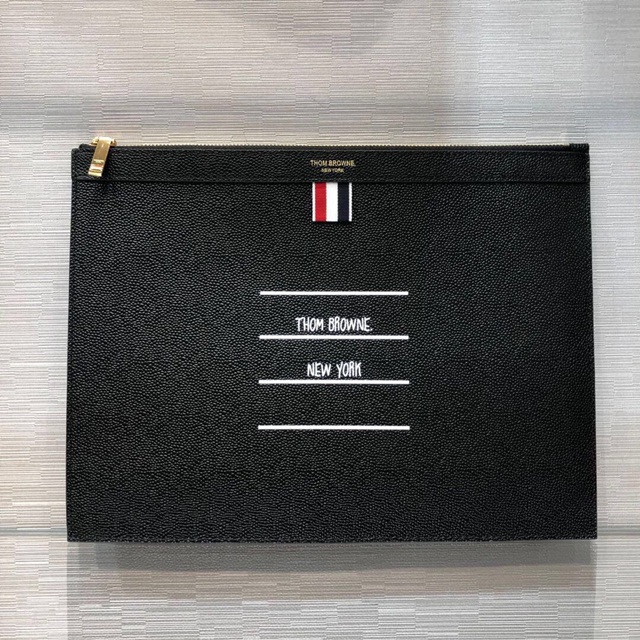 [THOM BROWNE-톰브라운] 캐비어 클러치 미듐