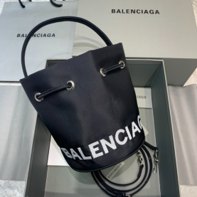 [BALENCIAGA-발렌시아가] 휠 XS 버킷백