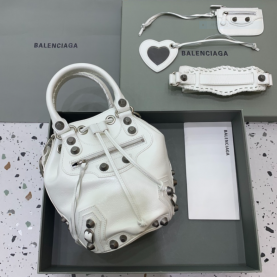 [BALENCIAGA-발렌시아가] 르카골 스몰 버킷백