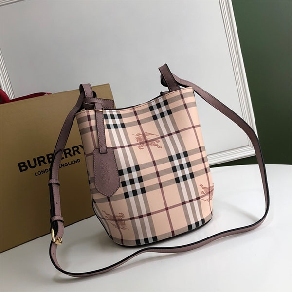 [BURBERRY-버버리] 스몰 버킷 백