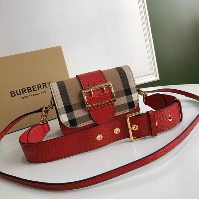[BURBERRY-버버리] 하우스체크 버클백