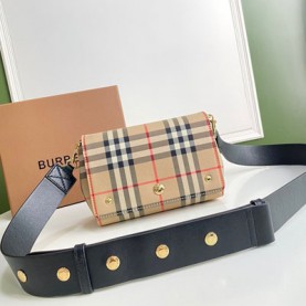 [BURBERRY-버버리]  크로스백