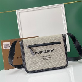 [BURBERRY-버버리] 스몰 메신저백