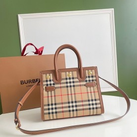 [BURBERRY-버버리] 타이틀백