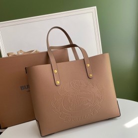 [BURBERRY-버버리] 크레스트 미듐 토트백