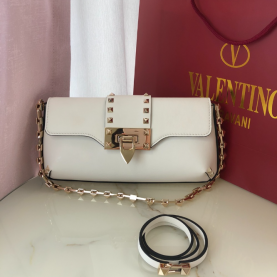 [VALENTINO-발렌티노] 락스터드 가죽 핸드백