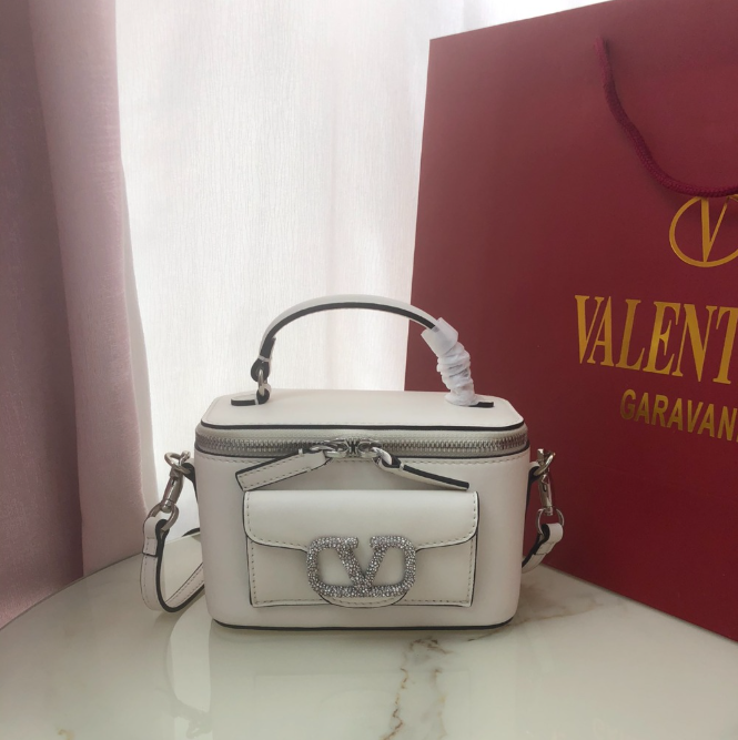 [VALENTINO-발렌티노] 로코 베니티 케이스