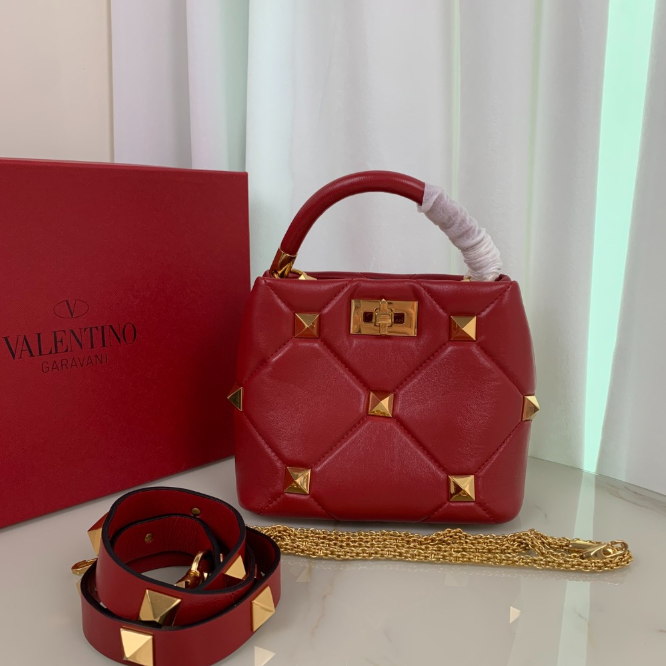 [VALENTINO-발렌티노] 로만스터드 버킷백 스몰