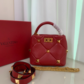 [VALENTINO-발렌티노] 로만스터드 버킷백 스몰