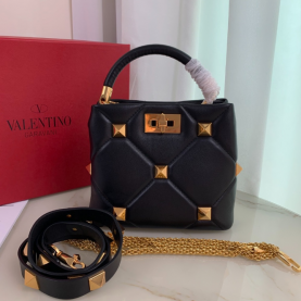 [VALENTINO-발렌티노] 로만스터드 버킷백 스몰