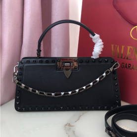 [VALENTINO-발렌티노] 락스터드 가죽 핸드백