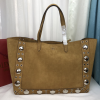 [VALENTINO-발렌티노] 가라바니 넬코트 스웨이드  라지 쇼퍼백