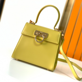 [FERRAGAMO-페레가모] 아이코닉 탑핸들백 스몰