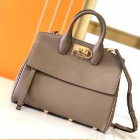 [FERRAGAMO-페레가모] 스튜디오백 스몰