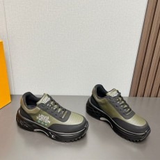 루이비통 LV 남여공용 스니커즈