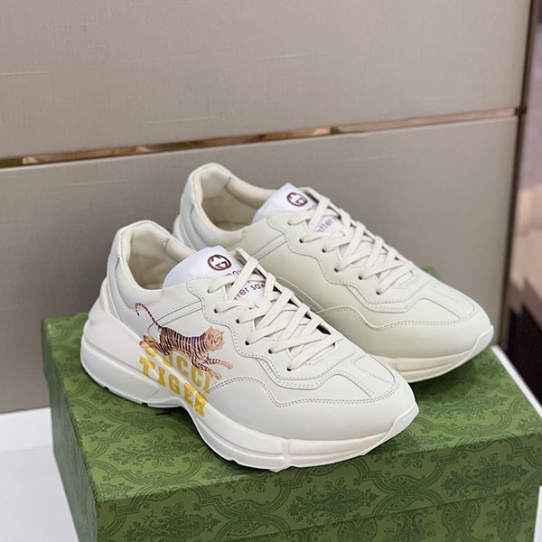 구찌 GUCCI 남여공용 롸이톤 스니커즈